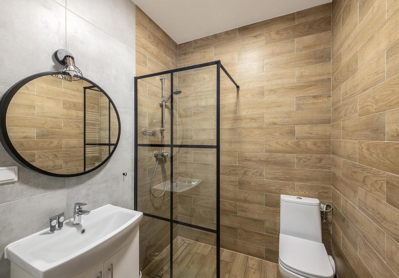 Warsaw-Aparts Herbu Janina Szpital Экстерьер фото